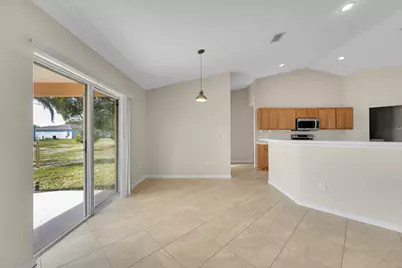 530 SW Butler Avenue, Port Saint Lucie, FL 34983 - Photo 9