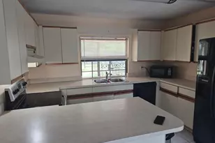 250 SE Walters Terrace, Port Saint Lucie, FL 34983 - Photo 3