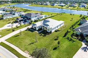 20076 SE Bridgewater Dr, Jupiter, FL 33458 - Photo 1