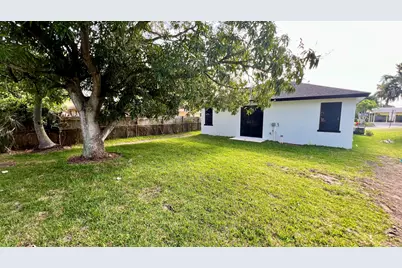 1580 W 32nd Street, West Palm Beach, FL 33404 - Photo 3