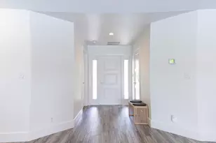 2291 Las Casitas Dr, Wellington, FL 33414 - Photo 3