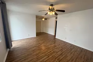 637 NE 6th Ct NE, Boynton Beach, FL 33435 - Photo 3