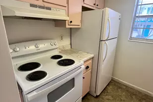 637 NE 6th Ct NE, Boynton Beach, FL 33435 - Photo 9