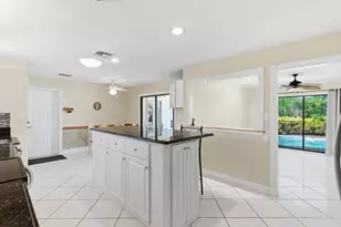 5151 SE Burning Tree Cir, Stuart, FL 34997 - Photo 11