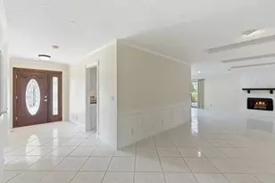 5151 SE Burning Tree Cir, Stuart, FL 34997 - Photo 7