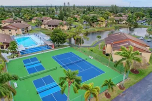 310 Pine Ridge Cir, Greenacres, FL 33463 - Photo 41