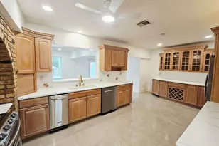 4400 Buchanan St, Hollywood, FL 33021 - Photo 11