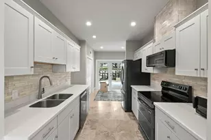 2576 Muirfield Ct, Wellington, FL 33414 - Photo 9