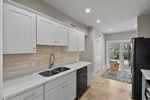 2576 Muirfield Ct, Wellington, FL 33414 - Photo 11