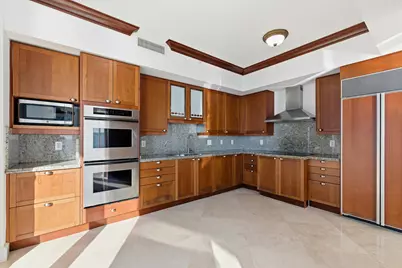 1063 Hillsboro Mile #301, Pompano Beach, FL 33062 - Photo 19