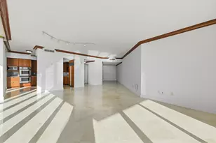 1063 Hillsboro Mile, Pompano Beach, FL 33062 - Photo 7