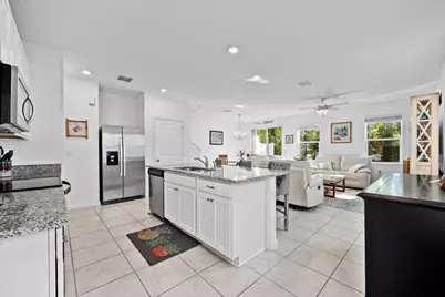 364 SE Sea Hunt Way, Stuart, FL 34994 - Photo 5