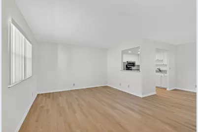 51 Flanders B, Delray Beach, FL 33484 - Photo 5