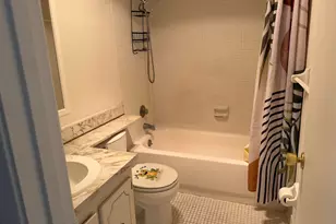 500 Village Green Cir W, Palm Springs, FL 33461 - Photo 17