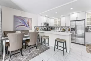 1006 Green Pine Blvd, West Palm Beach, FL 33409 - Photo 3