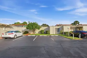 2534 Boundbrook Dr S, West Palm Beach, FL 33406 - Photo 3