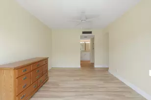 2534 Boundbrook Dr S, West Palm Beach, FL 33406 - Photo 17