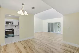 2534 Boundbrook Dr S, West Palm Beach, FL 33406 - Photo 5