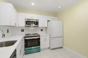 2534 Boundbrook Dr S, West Palm Beach, FL 33406 - Photo 9