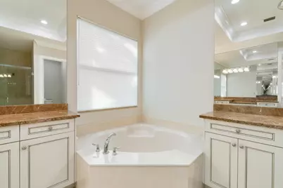 7755 Maywood Crest Drive, Palm Beach Gardens, FL 33412 - Photo 37