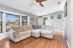 814 SE Starflower Ave, Port Saint Lucie, FL 34983 - Photo 7