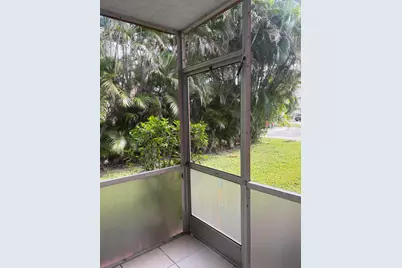 26 Golfs Edge D, West Palm Beach, FL 33417 - Photo 9