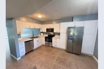 2202 S Cypress Bend Drive #101, Pompano Beach, FL 33069 - Photo 3