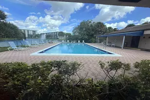 2202 S Cypress Bend Dr, Pompano Beach, FL 33069 - Photo 33