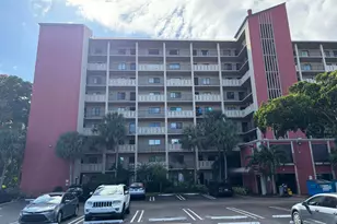 2202 S Cypress Bend Dr, Pompano Beach, FL 33069 - Photo 29