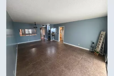 2202 S Cypress Bend Drive #101, Pompano Beach, FL 33069 - Photo 9