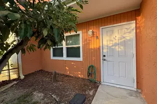 802 Shorewinds Dr, Fort Pierce, FL 34949 - Photo 1