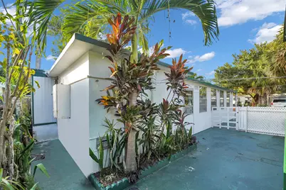 2078 NE 135th Lane, North Miami Beach, FL 33181 - Photo 5