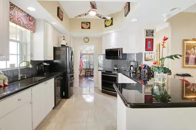 1402 James Bay Road, Palm Beach Gardens, FL 33410 - Photo 23