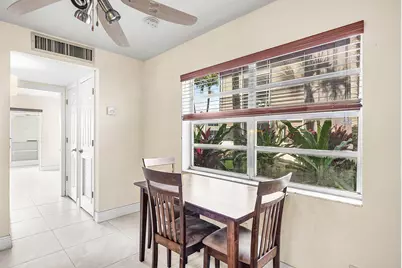 447 Burgundy J, Delray Beach, FL 33484 - Photo 9