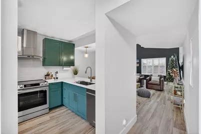 237 City View Drive #237, Fort Lauderdale, FL 33311 - Photo 3