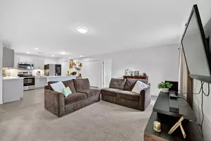 644 SW Hoffenberg Ave, Port Saint Lucie, FL 34953 - Photo 9