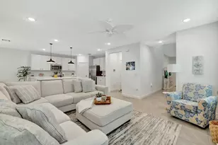 601 NE Waters Edge Ln, Port Saint Lucie, FL 34983 - Photo 15