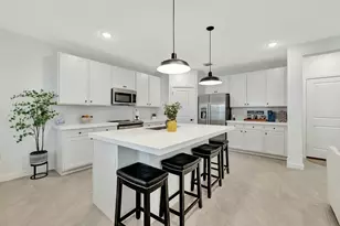 601 NE Waters Edge Ln, Port Saint Lucie, FL 34983 - Photo 17