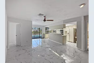 5506 Echo Pines Circle W, Fort Pierce, FL 34951 - Photo 11