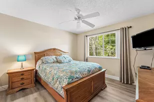 1000 Crestwood Ct S, Royal Palm Beach, FL 33411 - Photo 17