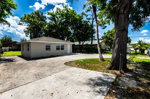 3652 Alexander Ct, Lake Worth, FL 33463 - Photo 3