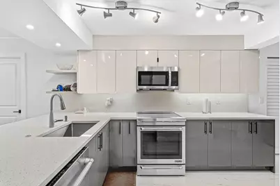 18 Royal Palm Way #109, Boca Raton, FL 33432 - Photo 7