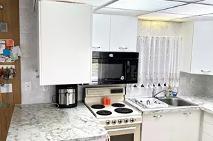 875 NE 48th St, Deerfield Beach, FL 33064 - Photo 15