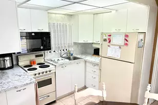 875 NE 48th St, Deerfield Beach, FL 33064 - Photo 13