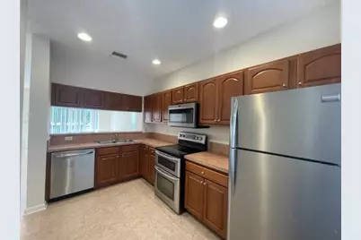 5219 Palmbrooke Circle, West Palm Beach, FL 33417 - Photo 9