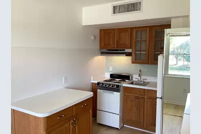 1200 Colonnades Drive #202, Fort Pierce, FL 34949 - Photo 9