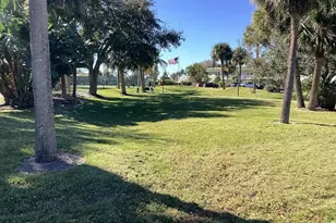 1200 Colonnades Dr, Fort Pierce, FL 34949 - Photo 27