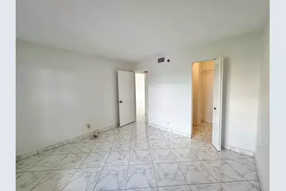 4700 Lucerne Lakes Boulevard W #407, Lake Worth, FL 33467 - Photo 23