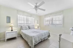 2523 Dudley Dr W, West Palm Beach, FL 33415 - Photo 9
