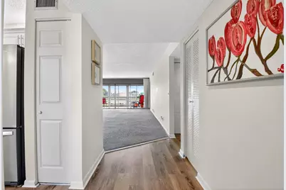 5785 Fairway Park Court #204, Boynton Beach, FL 33437 - Photo 7